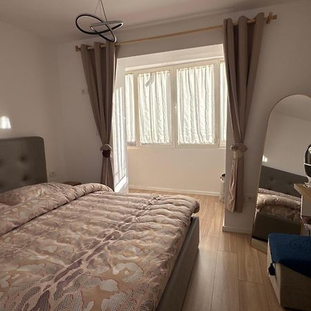 Tirana Apartment Center Jon ภายนอก รูปภาพ