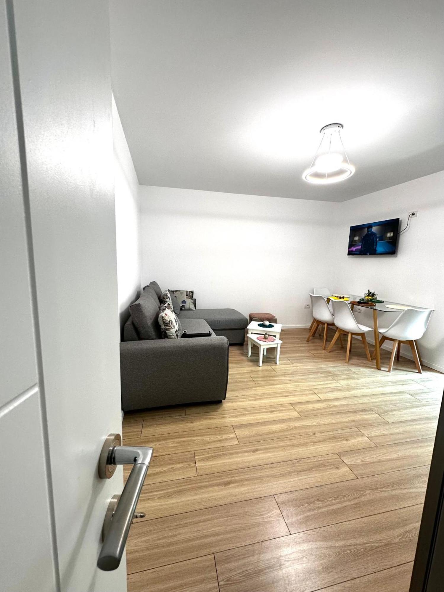 Tirana Apartment Center Jon ภายนอก รูปภาพ