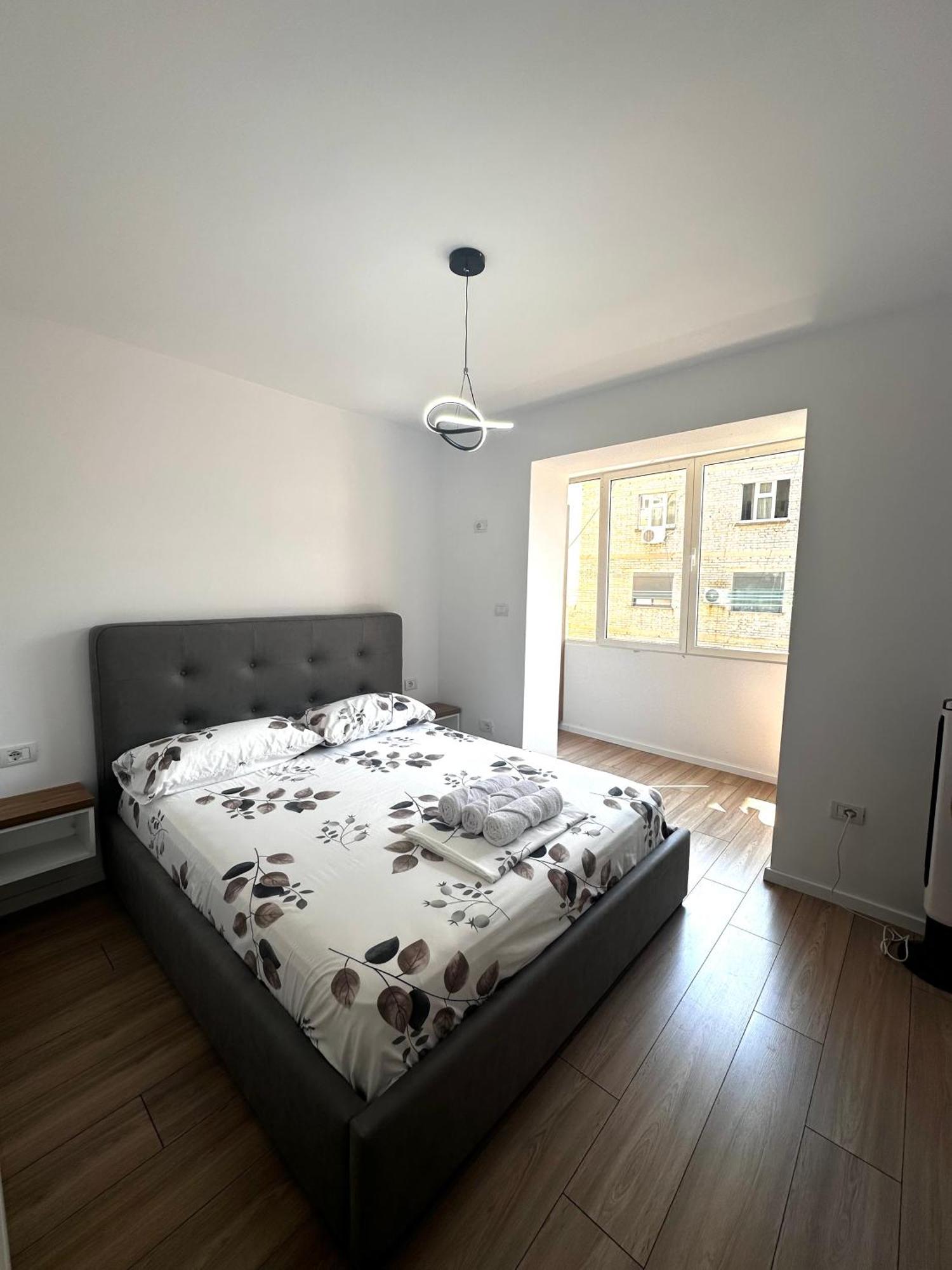 Tirana Apartment Center Jon ภายนอก รูปภาพ